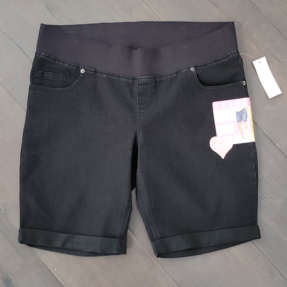 NWT Black Maternity Stretch Deni. Shorts L